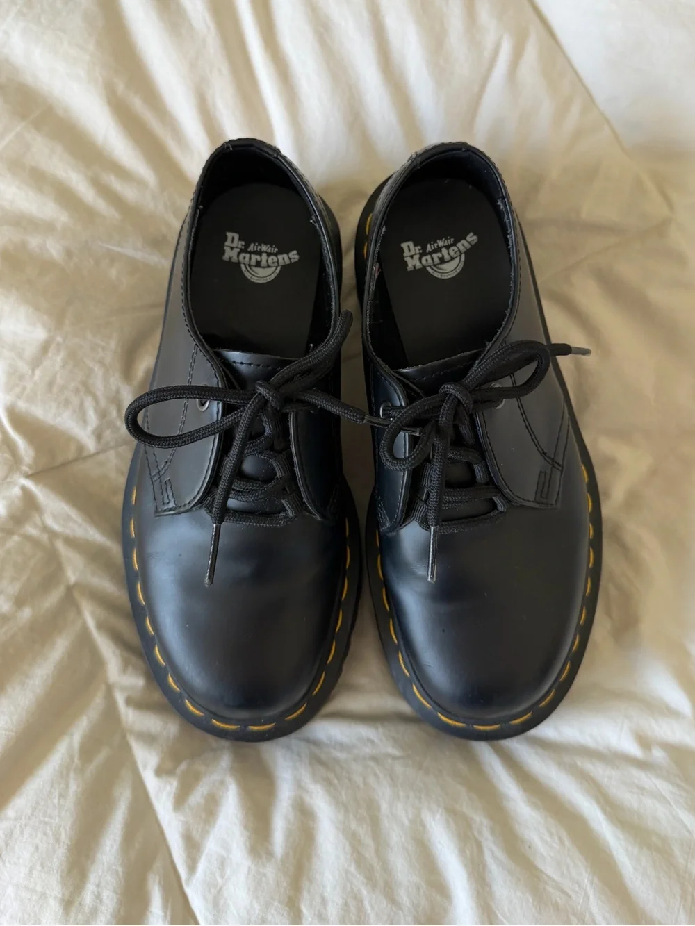 Women’s Dr. Martens Jarrick Lo platform black
